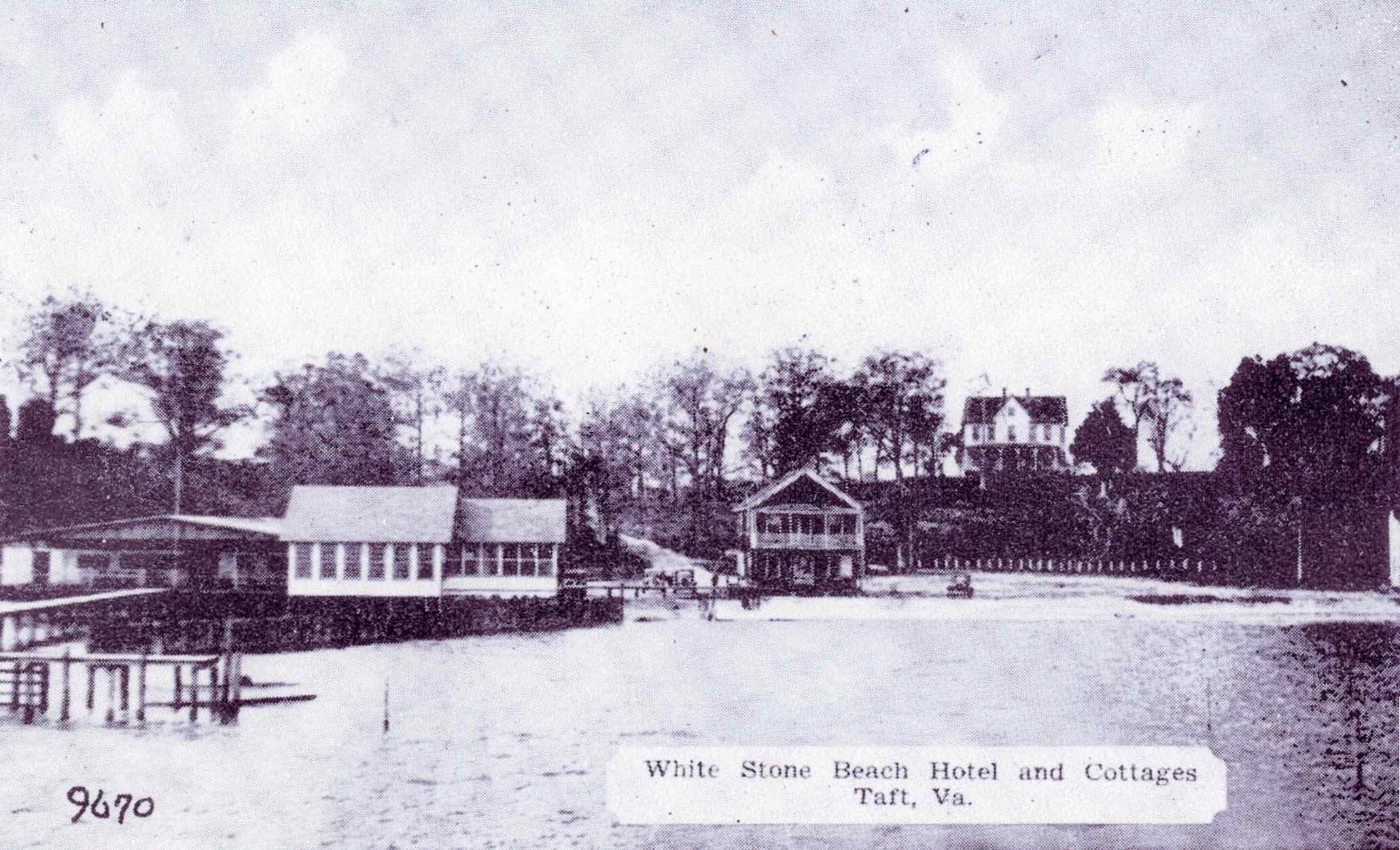 White Stone Beach Hotel & Cottage